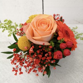 arrangement avec une rose